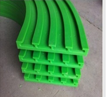 聚乙烯UHMWPE襯板流水線凹槽襯條高耐磨抗沖擊聚乙烯導軌